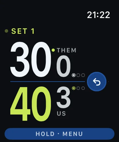 Deucey on Apple Watch: 40-30 in the first set, our score in ball yellow on the near side of the net, serve dot by the server
